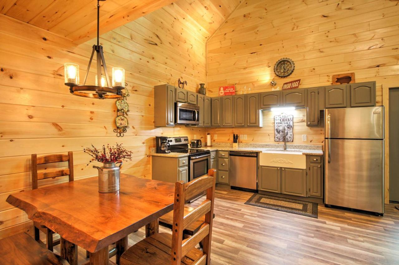 Gatlinburg Cabin With Hot Tub 5 Mi To Downtown Dış mekan fotoğraf